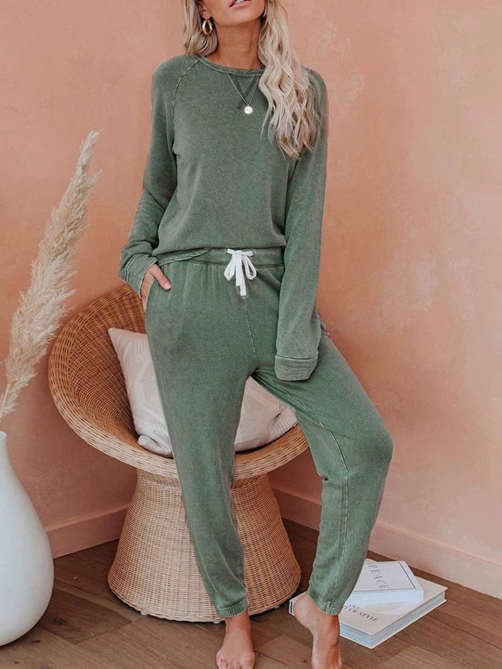 Autumn and Winter Leisure Home Clothing Set - 图片 5