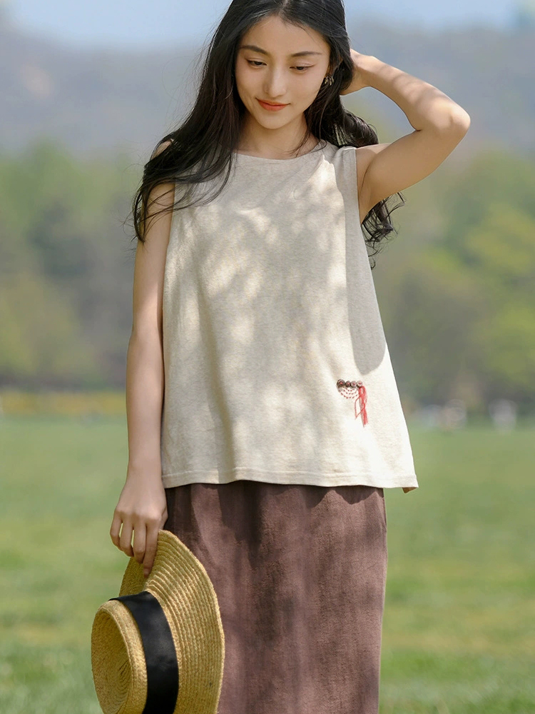 Chinese sleeveless shirt