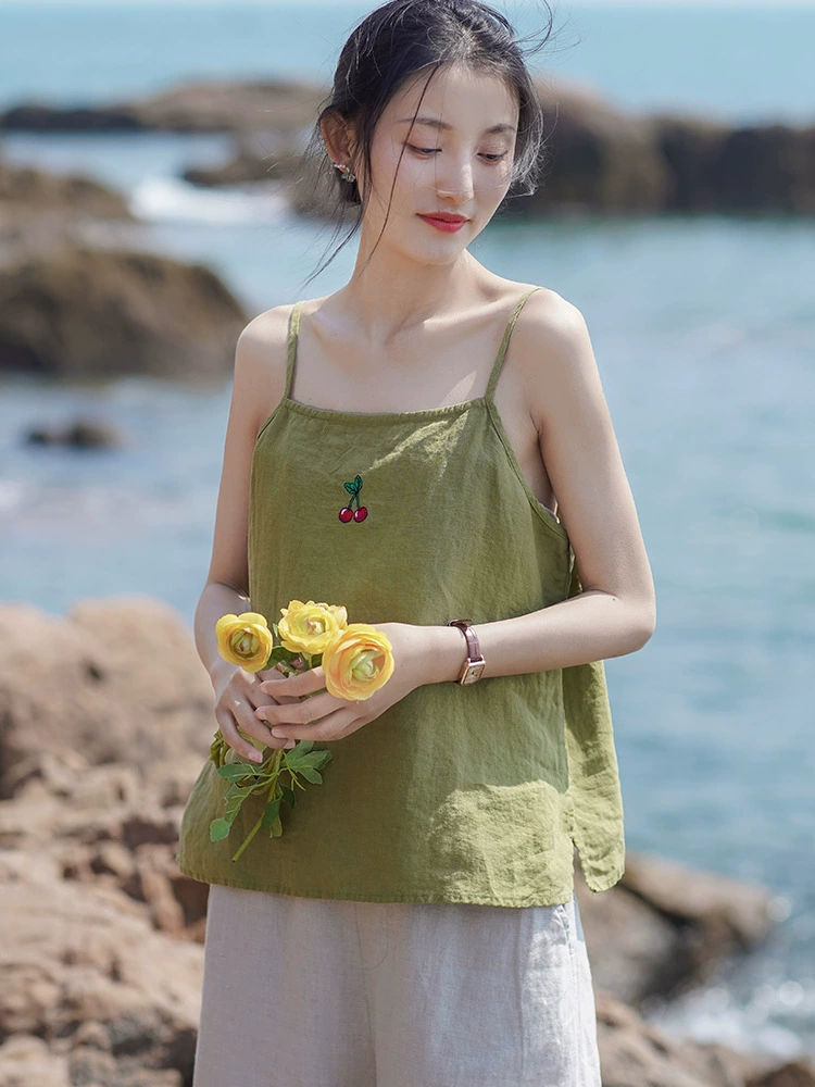 Summer sleeveless vest