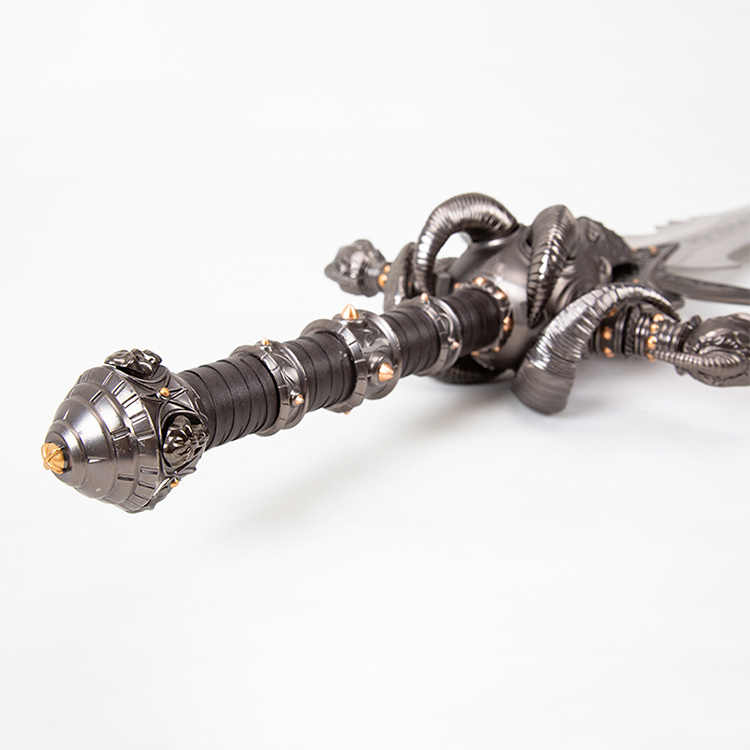 World of Warcraft Heavyweight Metal Frostmourne Replica - Image 5