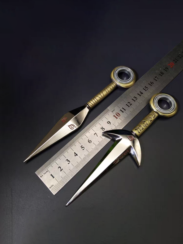 Naruto Bearing Kunai