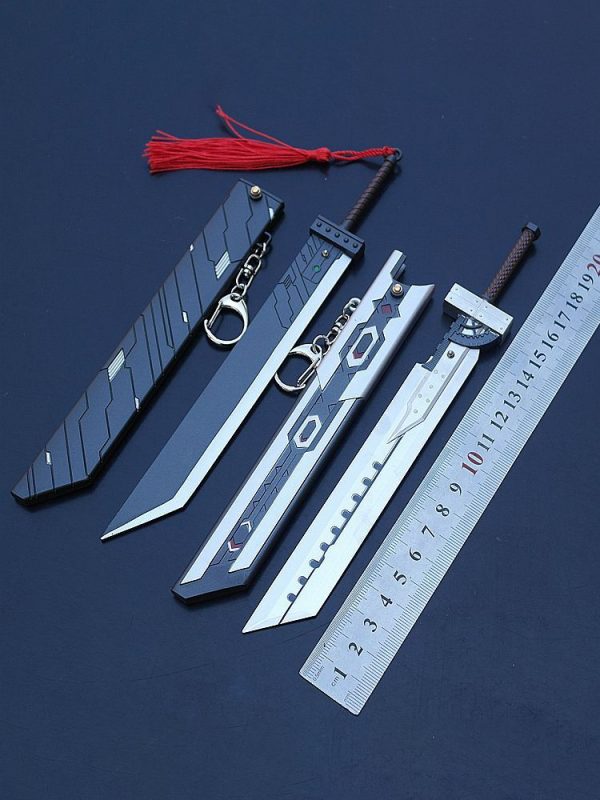 Final Fantasy VII mini sword